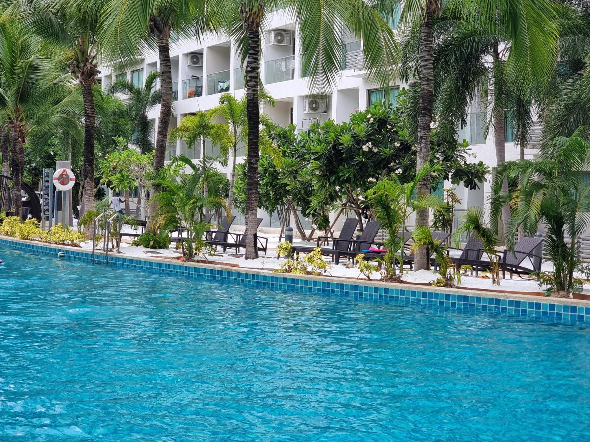 Laguna Beach Condo Resort 3 Maldives Pattaya Pool View ลากูน่า บีช คอนโด รีสอร์ต 3 พัทยา ジョムティエンビーチ エクステリア 写真