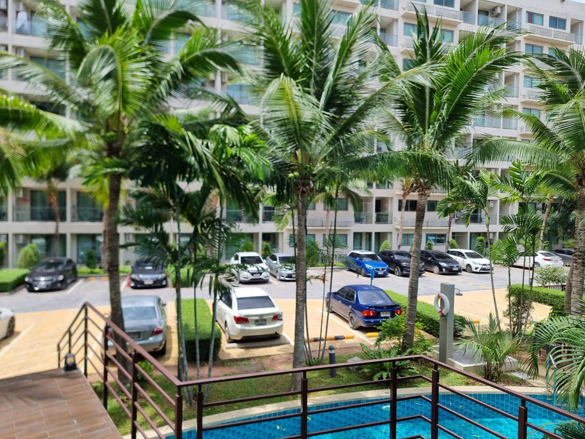 Laguna Beach Condo Resort 3 Maldives Pattaya Pool View ลากูน่า บีช คอนโด รีสอร์ต 3 พัทยา ジョムティエンビーチ エクステリア 写真