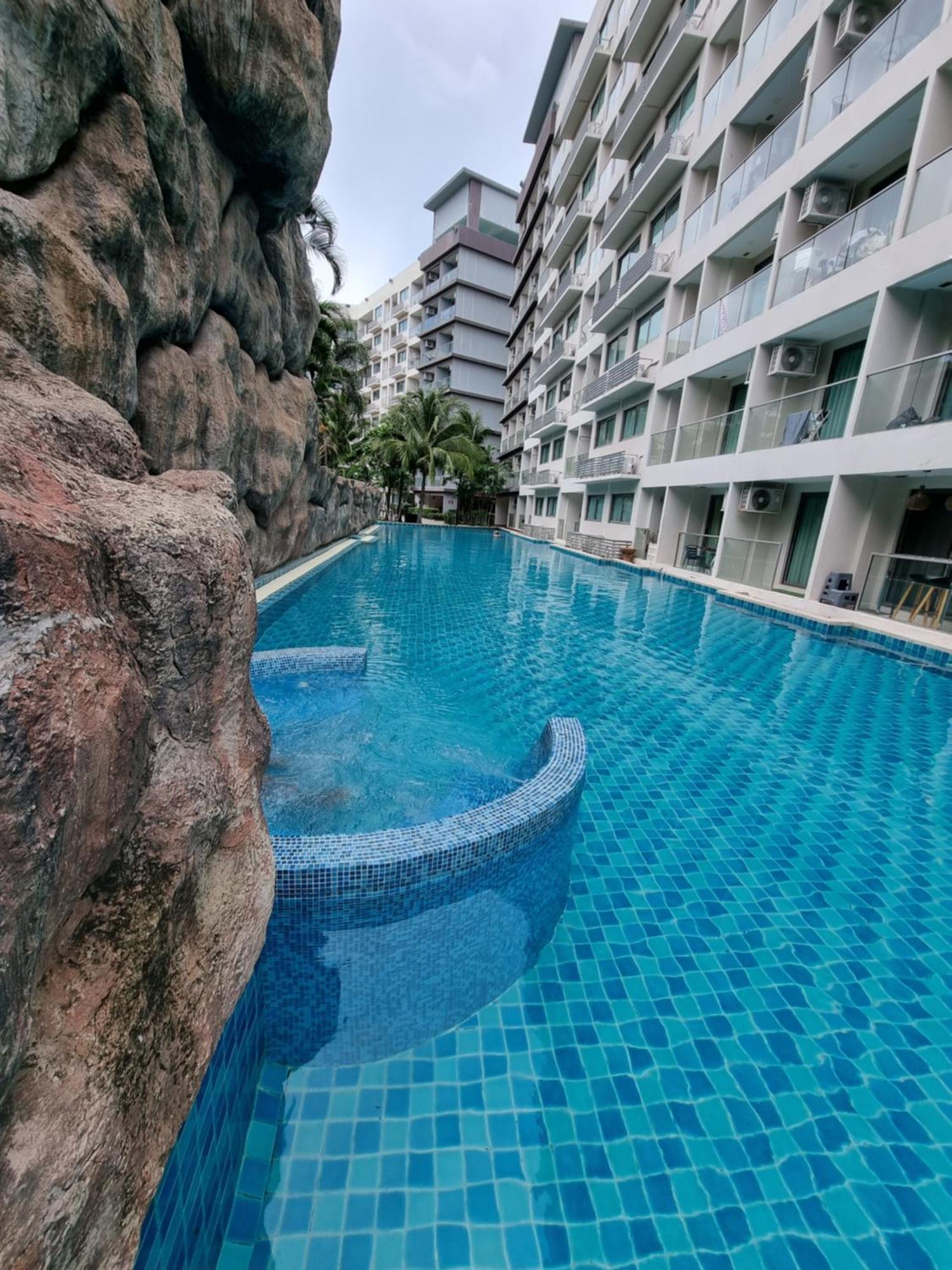 Laguna Beach Condo Resort 3 Maldives Pattaya Pool View ลากูน่า บีช คอนโด รีสอร์ต 3 พัทยา ジョムティエンビーチ エクステリア 写真