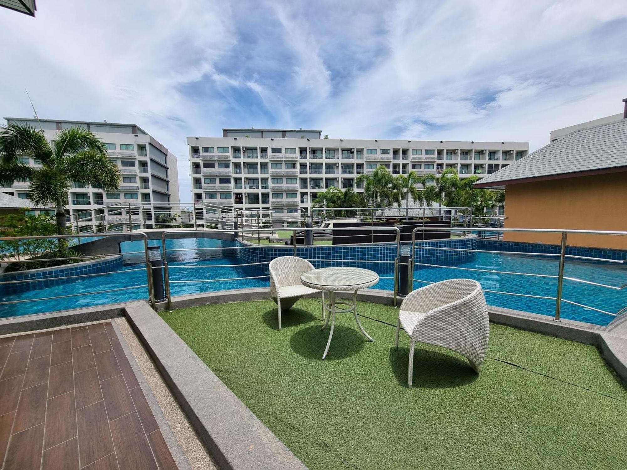 Laguna Beach Condo Resort 3 Maldives Pattaya Pool View ลากูน่า บีช คอนโด รีสอร์ต 3 พัทยา ジョムティエンビーチ エクステリア 写真