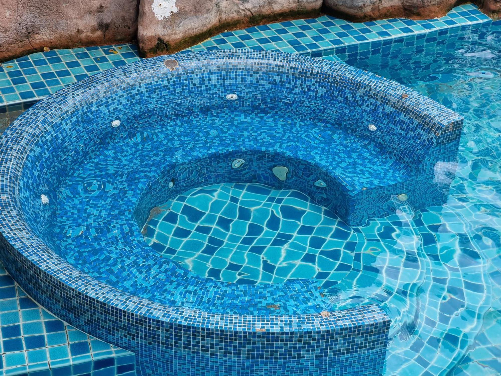 Laguna Beach Condo Resort 3 Maldives Pattaya Pool View ลากูน่า บีช คอนโด รีสอร์ต 3 พัทยา ジョムティエンビーチ エクステリア 写真