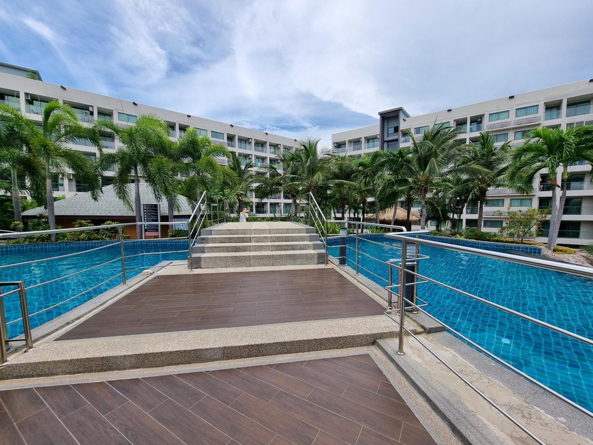 Laguna Beach Condo Resort 3 Maldives Pattaya Pool View ลากูน่า บีช คอนโด รีสอร์ต 3 พัทยา ジョムティエンビーチ エクステリア 写真