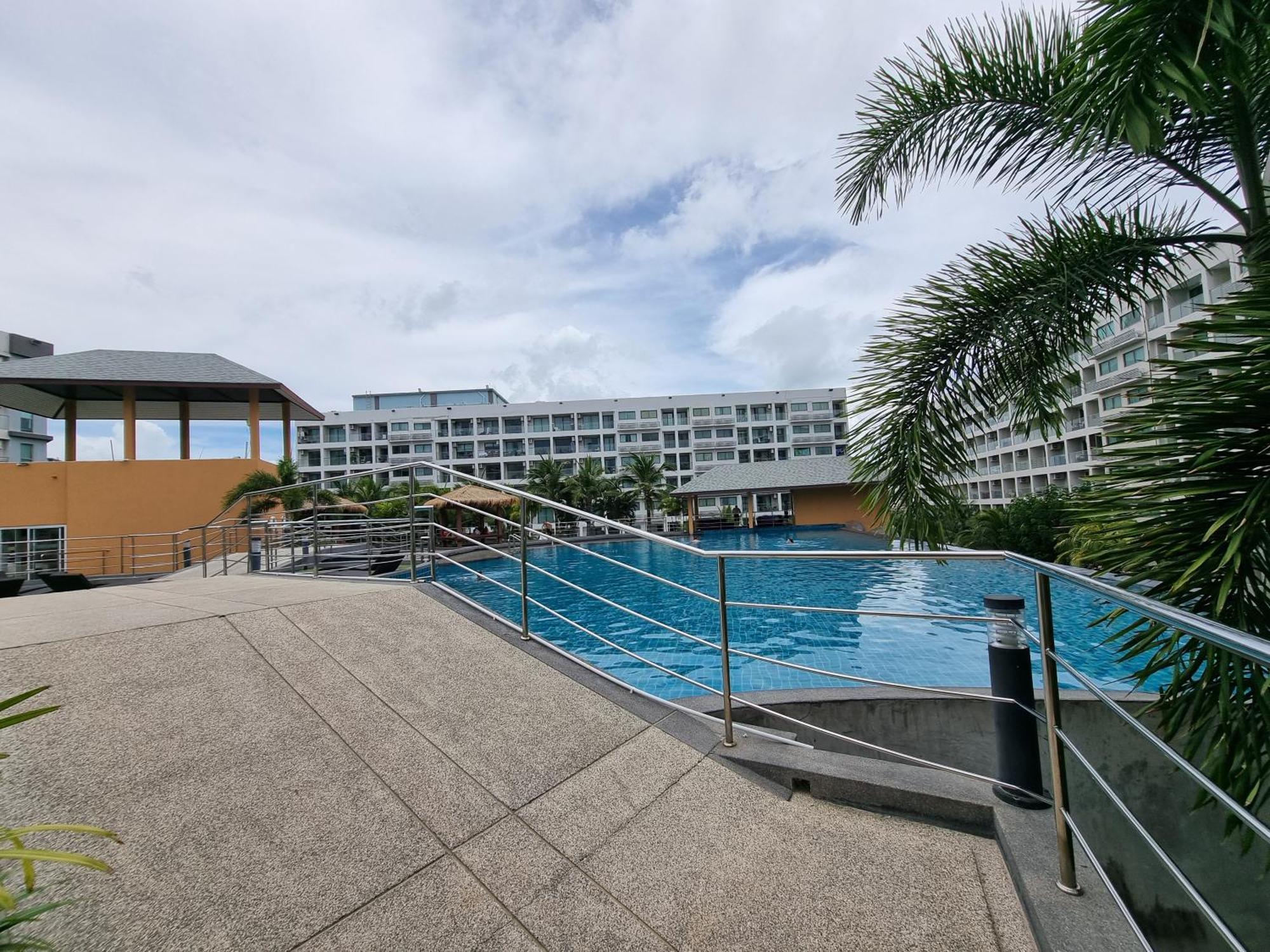 Laguna Beach Condo Resort 3 Maldives Pattaya Pool View ลากูน่า บีช คอนโด รีสอร์ต 3 พัทยา ジョムティエンビーチ エクステリア 写真